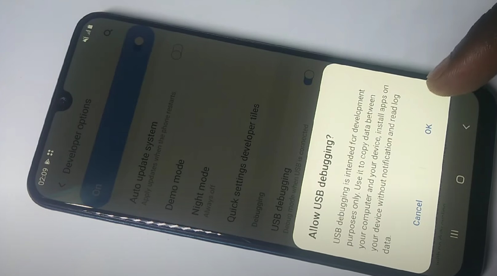 Cara Aktifkan USB Debugging di HP Samsung